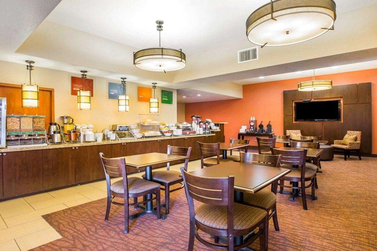 Comfort Suites Кловис Екстериор снимка