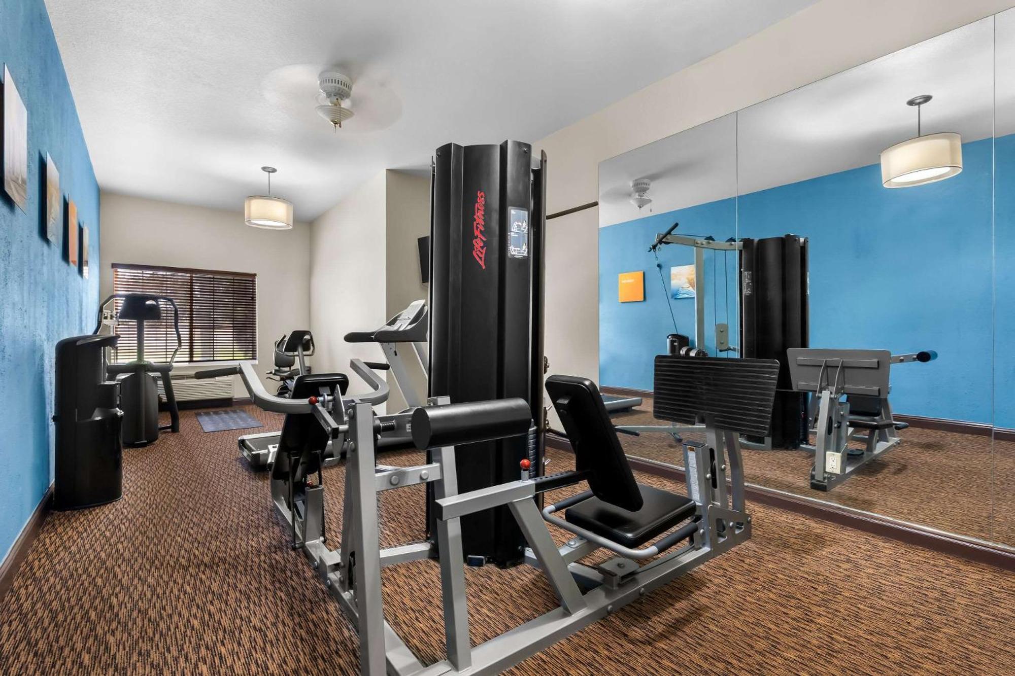 Comfort Suites Кловис Екстериор снимка