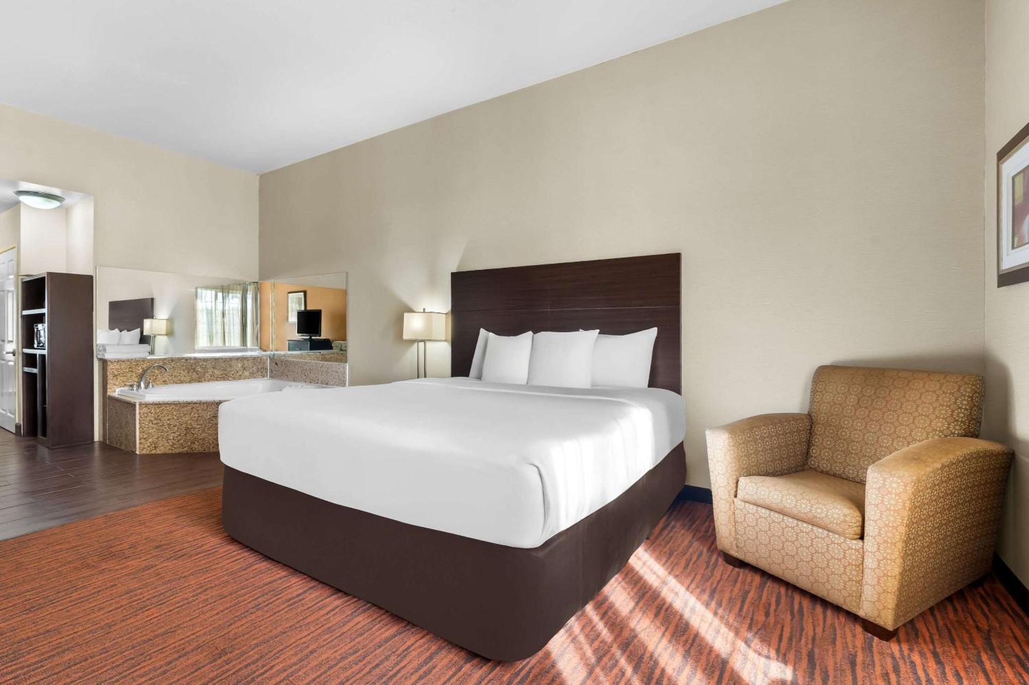 Comfort Suites Кловис Екстериор снимка
