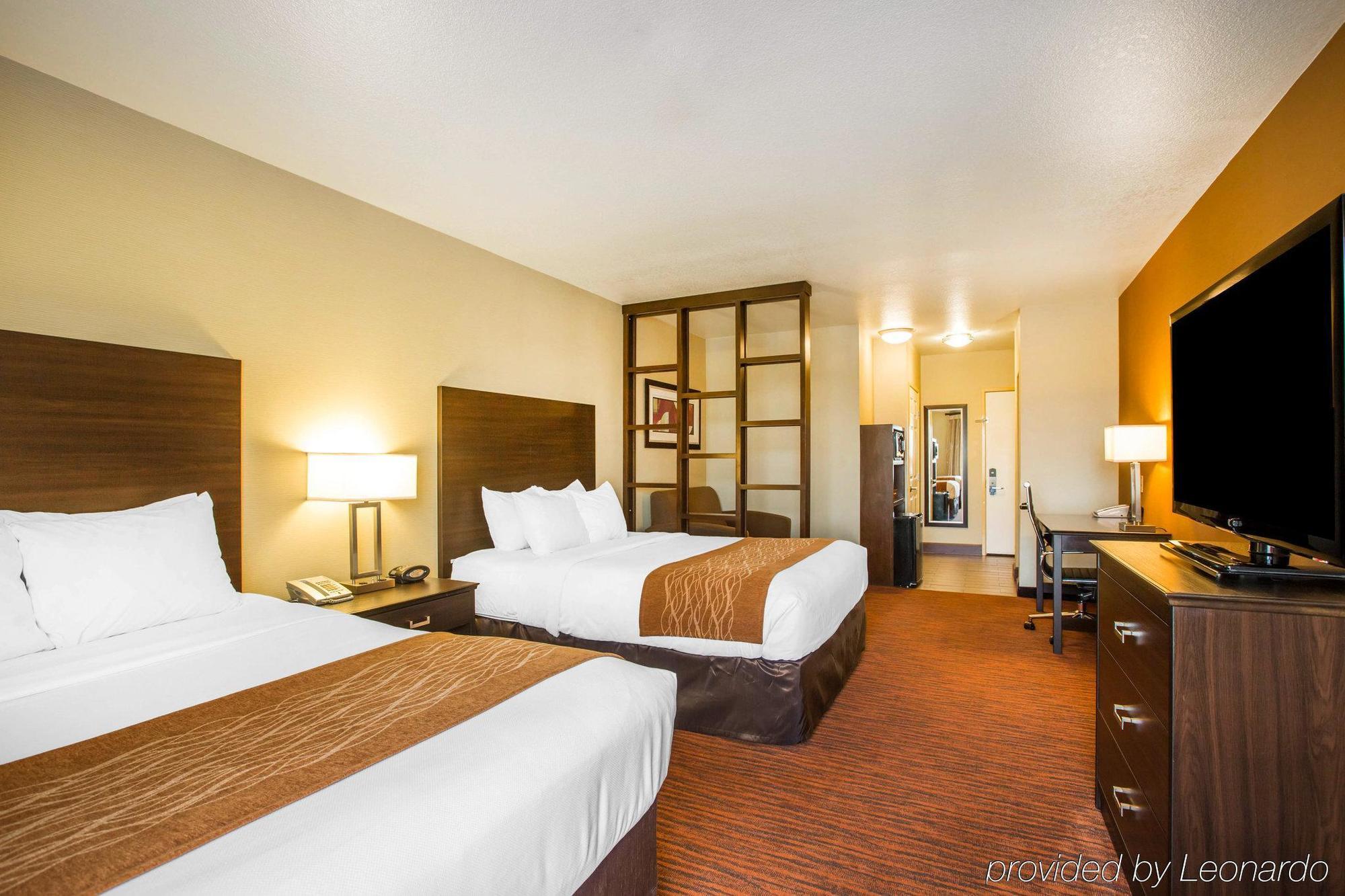 Comfort Suites Кловис Екстериор снимка